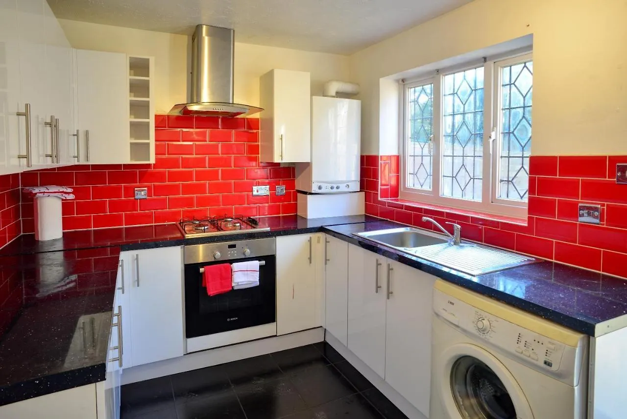 Stylish 2B House With Parking Apartment London 0*,
